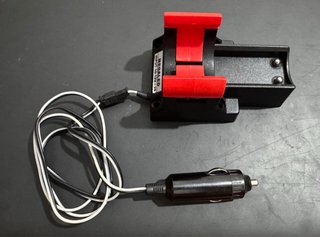 Linterna ISAE MEGALED 700lm con cargador coche