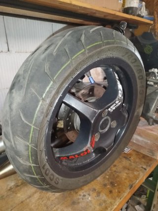 Rueda Yamaha Aerox Nueva
