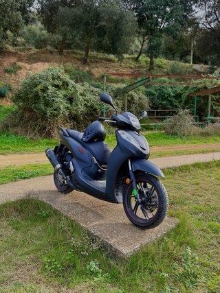 Honda SH300i Negra