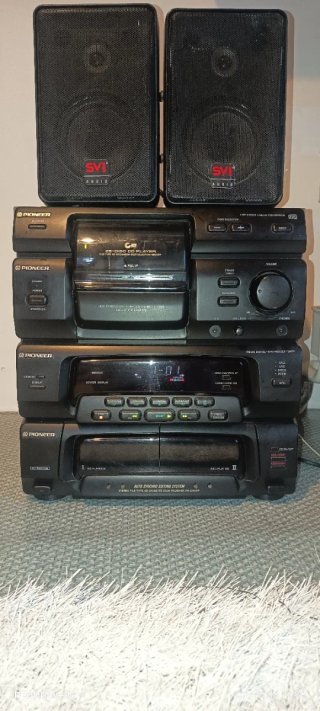 Equipo de Sonido Pioneer con le entran 25CD ala ve