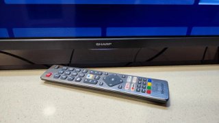 Televisión Sharp Smart TV 32" WiFi Netflix YouTube