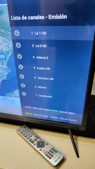 Televisión Sharp Smart TV 32" WiFi Netflix YouTube