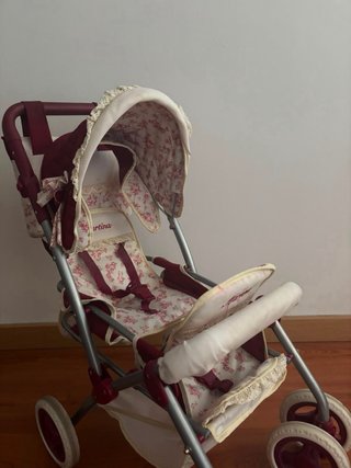 Carrito de muñecas Martina