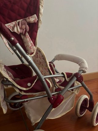 Carrito de muñecas Martina