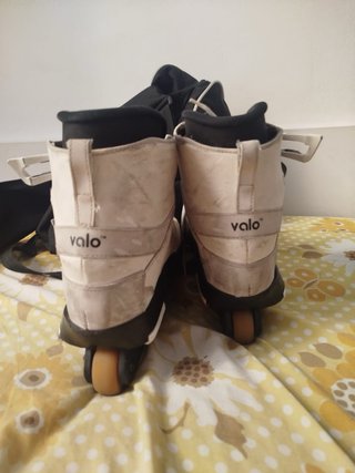Patines agresivos blancos