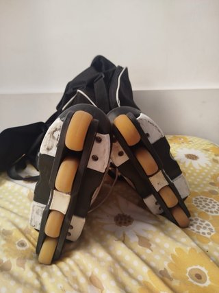 Patines agresivos blancos