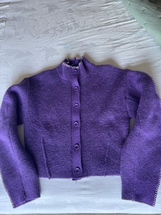Cardigan morado muy calentito de zara