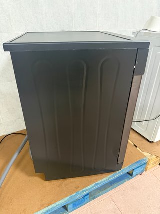 Lavavajillas Cecotec Bolero Aguazero 6200 Dark D