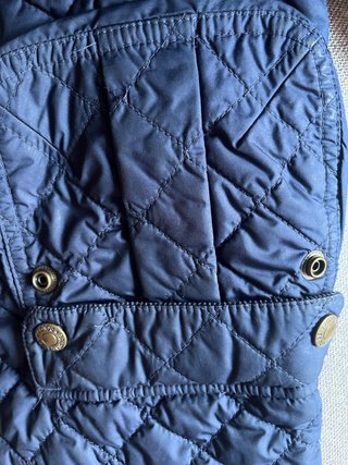 Chaqueta acolchada Ralph Lauren niño azul marino.