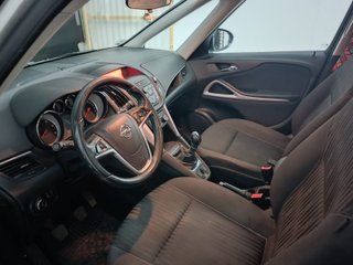 Vendo Opel Zafira Tourer, 7 plazas, diciembre 2014