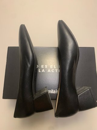 Zapatos de tacón Camila's negros