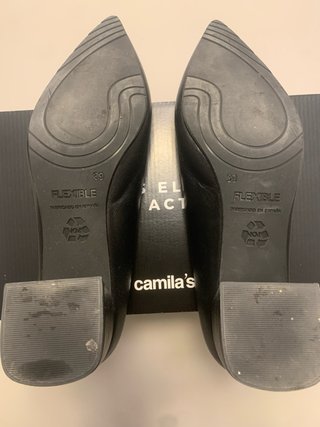 Zapatos de tacón Camila's negros