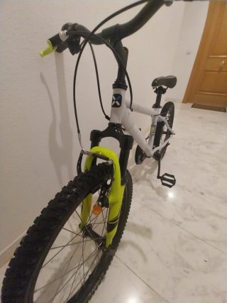 Bicicleta infantil b twin 20"