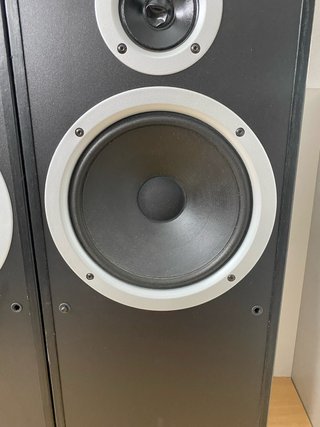 Altavoces Jamo Studio 180