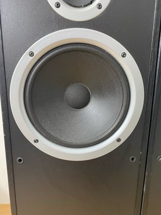 Altavoces Jamo Studio 180