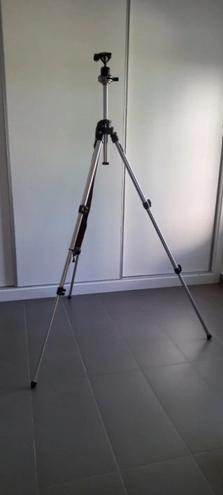 Trípode Manfrotto Profesional con Rótula