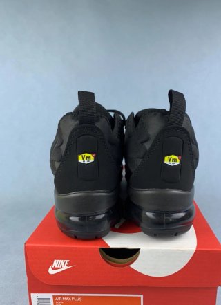 Nike Air VaporMax Plus