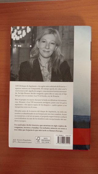 ★ Aquitania — Eva García Sáenz de Urturi ★