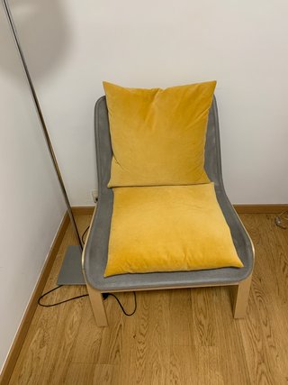 Sillones IKEA de madera y tela gris