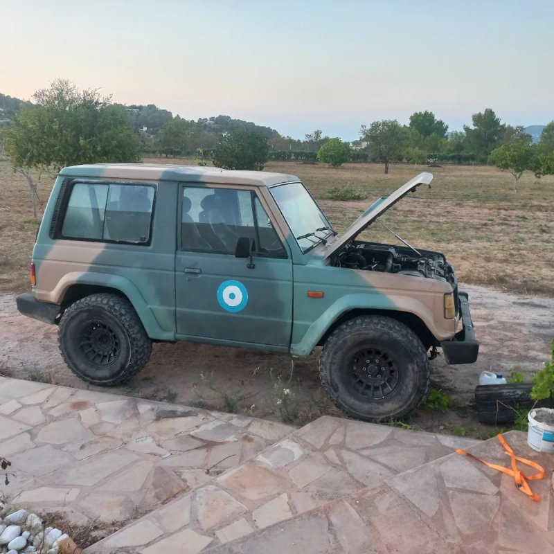 Mitsubishi pajero mk1 - foto 1
