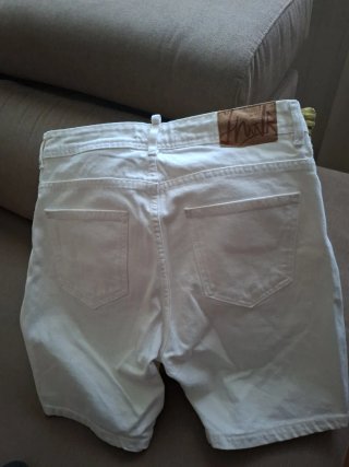 Pantalón corto blanco Zara