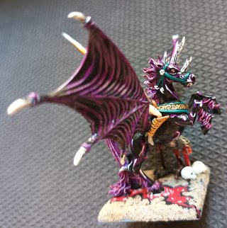 Warhammer Elfos Oscuros Morathi sobre Pegaso