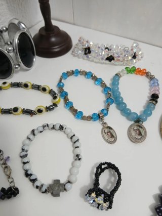 Lote de pulseras bisutería