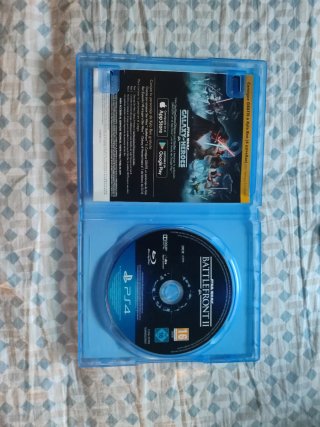 Juegos PS4 Star Wars Battlefront II y Fallout 76