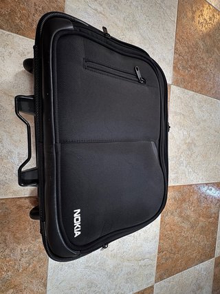 Maleta de cabina Nokia negra con ruedas