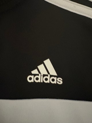 Felpa Adidas nera e grigia
