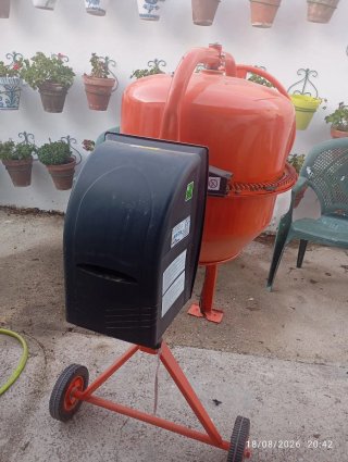Hormigonera Naranja