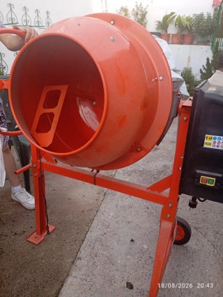 Hormigonera Naranja