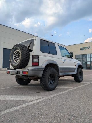 Mitsubishi Montero 3000 v6