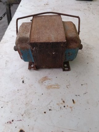 Transformador de metal oxidado