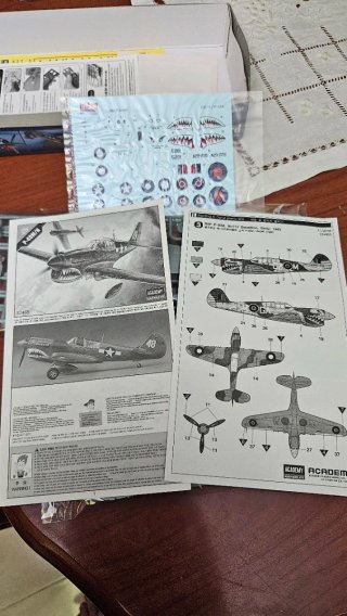 Maqueta Avión P-40N/M 1/72 Academy