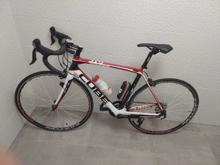 Bicicleta carretera Cube GTC carbono Talla M (56)