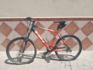 Bicicleta BH Roja