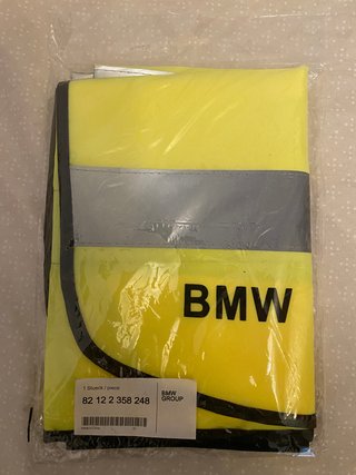 BALIZA V16 + CHALECO BMW REFLECTANTE