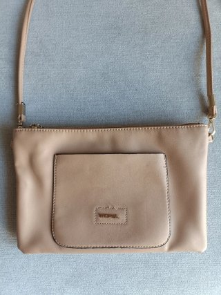 Lote de 4 bolsos y 1 monedero
