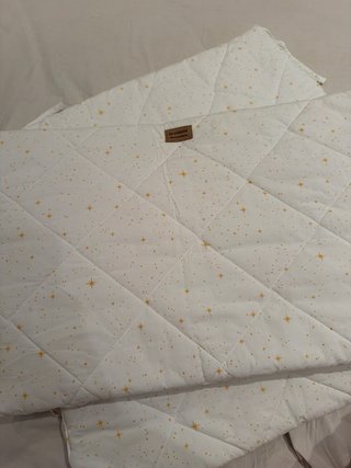 Protector Cuna Bonjourbébé Acolchado Estrellas