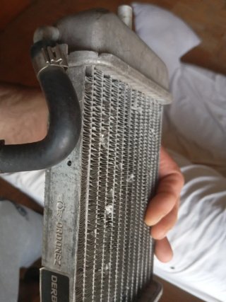 Radiador Derbi Poco Usado