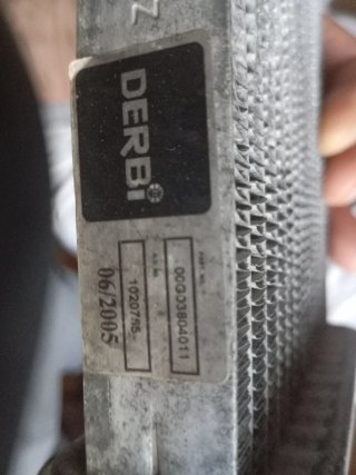 Radiador Derbi Poco Usado