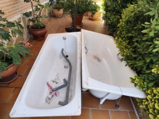 Bañera metálica blanca