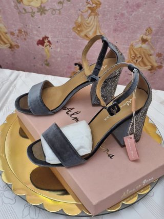 Tacones Alma en Pena Pedrería