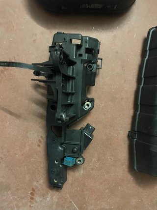 Soporte Eléctrico Yamaha F115A (67F-81948)Despiece