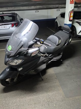 Suzuki Burgman 650 Executive 2016 Negra