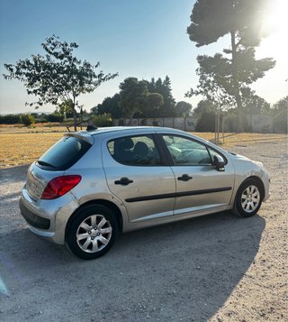 Peugeot 207 2006