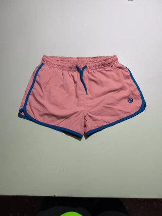 Bañador rosa con ribete azul
