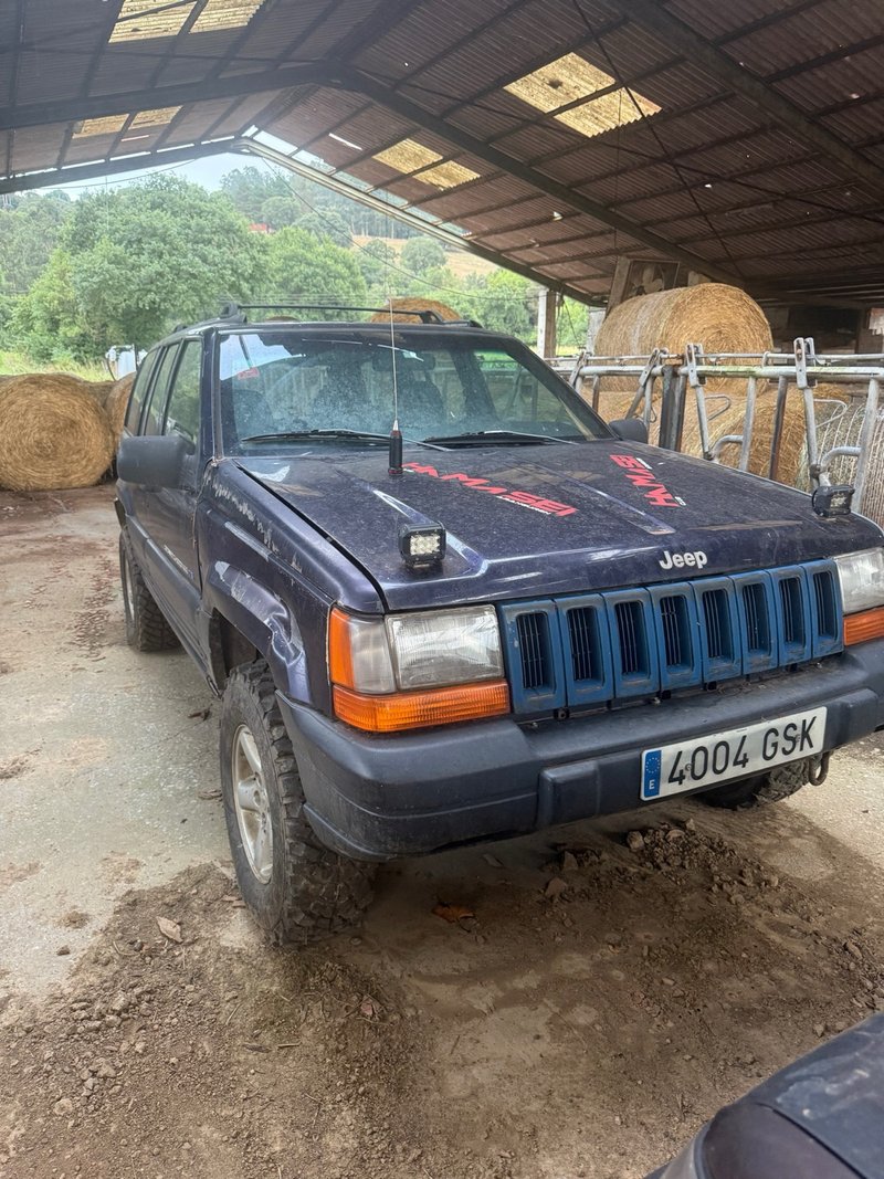 Jeep Cherokee 1998 - foto 1