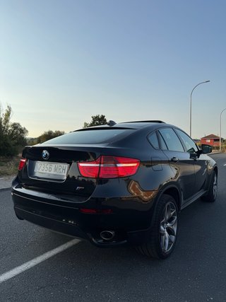 BMW X6 2011
